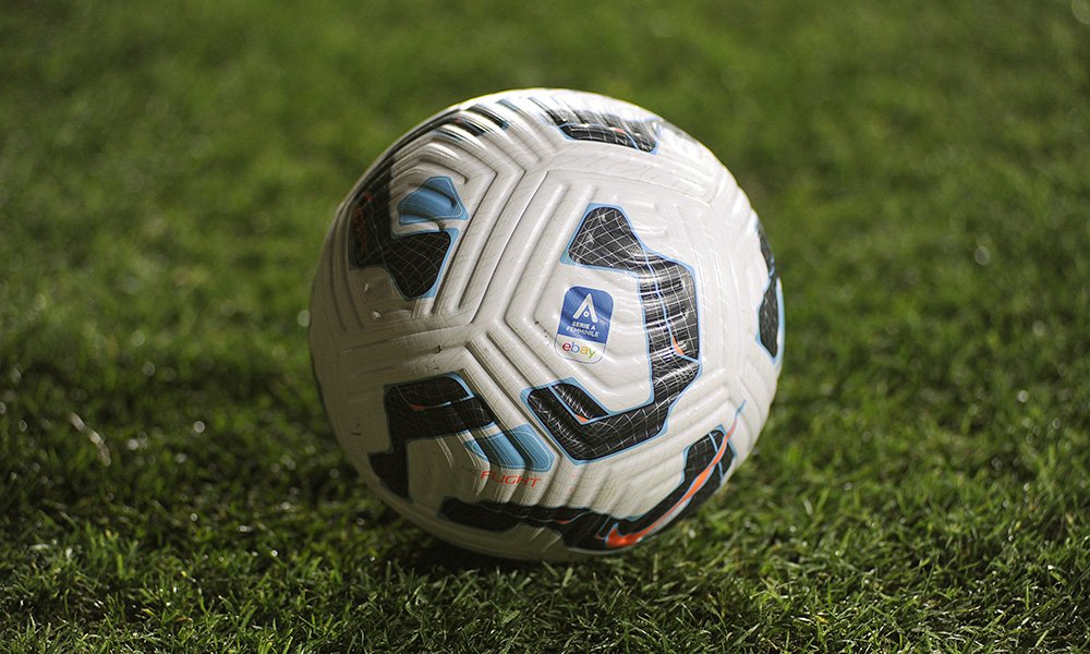 Pallone serie A femminile